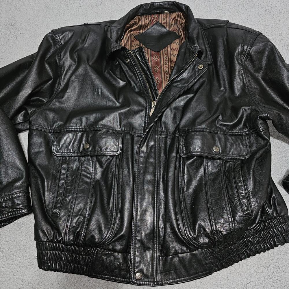 Vintage Roundtree & Yorke Leather Aztec Lining Jacket Men XL Bomber Zip Snap